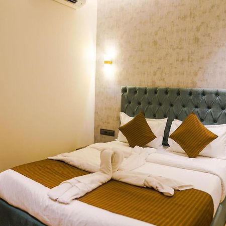 Hotel lime wood Mumbai  Buitenkant foto