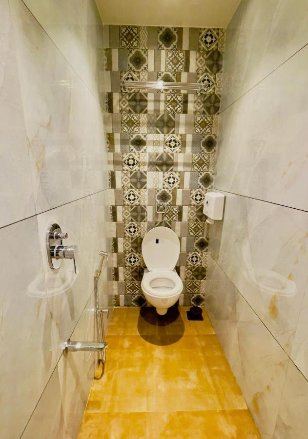 Hotel lime wood Mumbai  Buitenkant foto