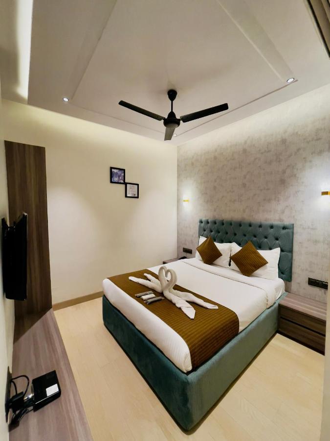 Hotel lime wood Mumbai  Buitenkant foto